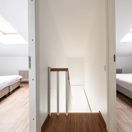 Yoga 公寓式酒店 4*