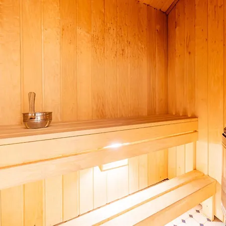 Yoga 아파트호텔 4*