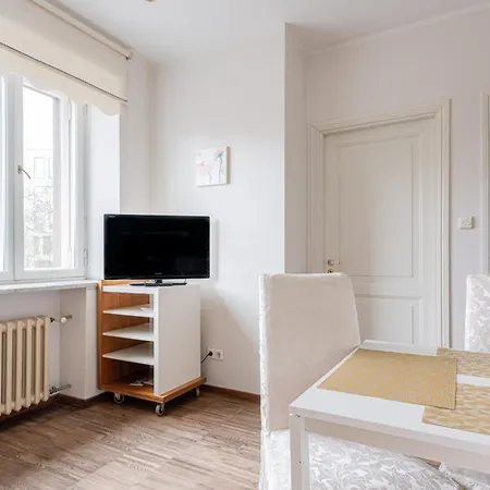 Apartmanhotel Yoga 4*